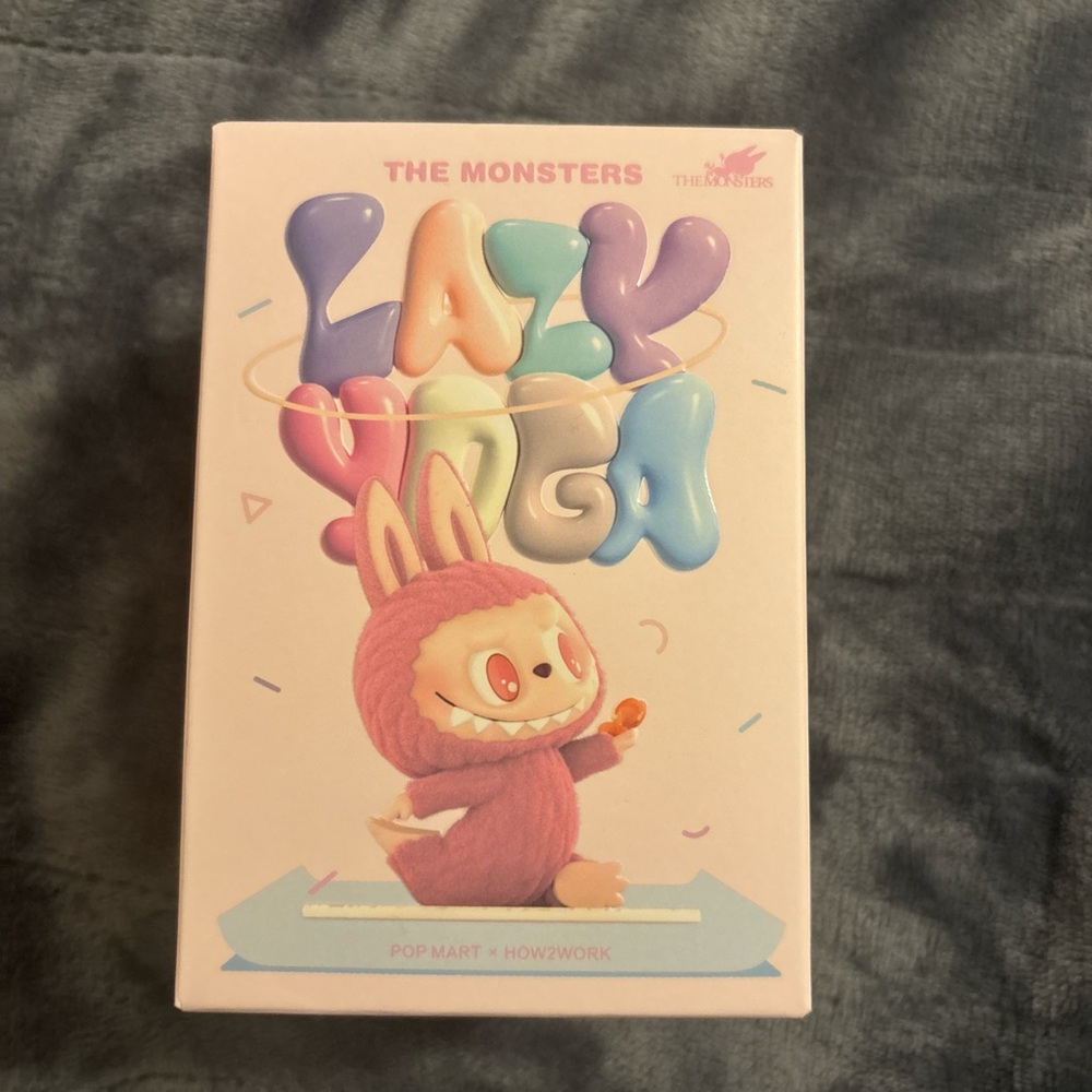 Lazy Yoga Labubu (Ab Roller)